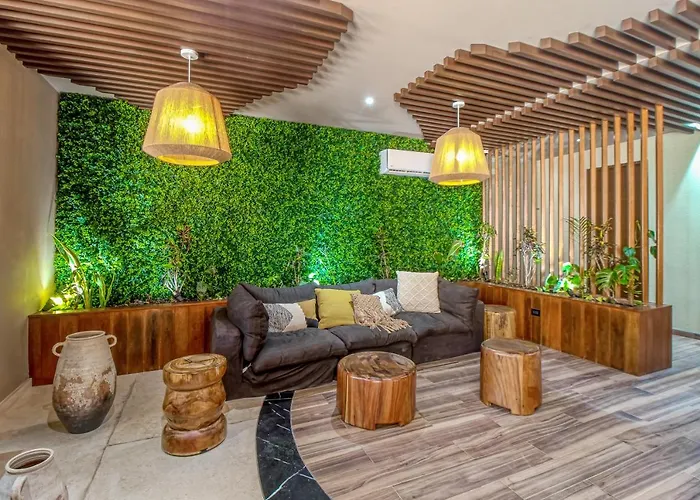 Hotel Menesse #022 *