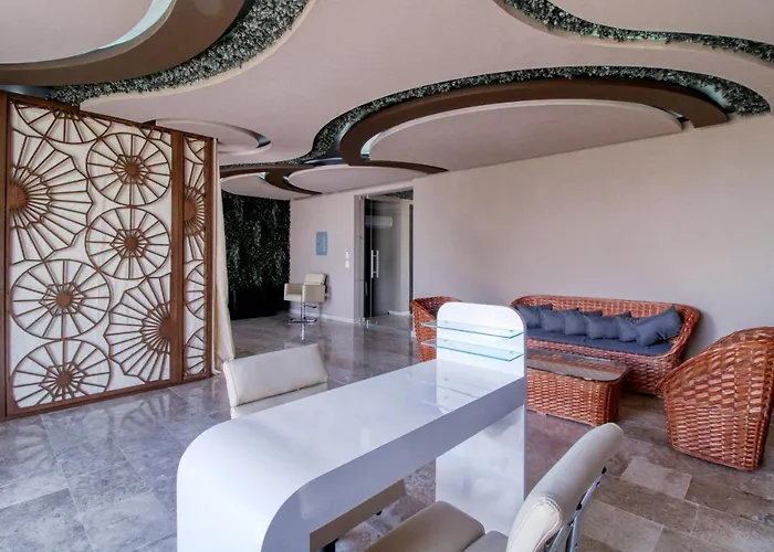 Hotel Menesse #022